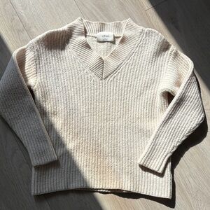 Wilfred Cream Textured V-Neck Pullover Sweater